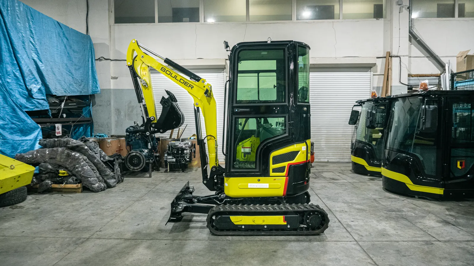Мини-экскаватор Boulder EX18